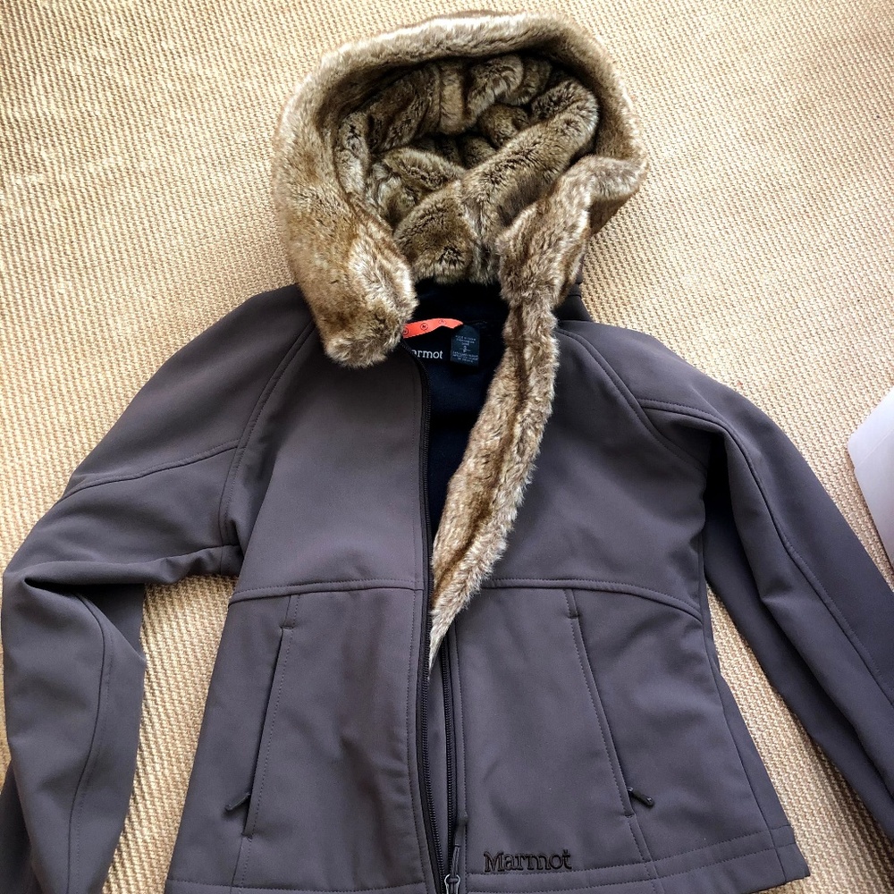 Marmot faux-fur lined brown jacket (S)